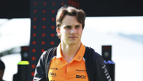 Пиастри провалил два Гран-при и потерял лидерство «Ф-1». Что происходит? Саботаж «Макларена»?