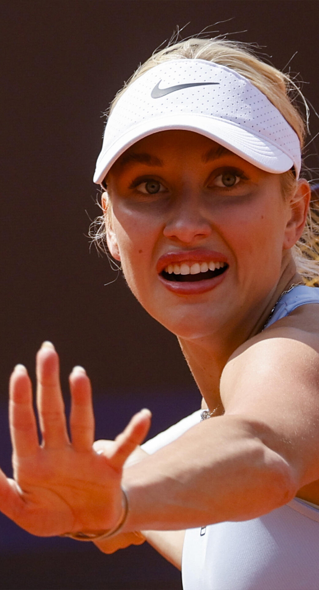 «Настя не уйдет. Настя остается дома». Теннисистка Потапова сменила гражданство