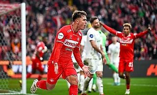 «Спартак» с трудом обыграл «Оренбург». Тройная замена в перерыве 🤯