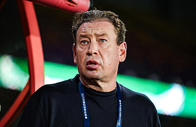 Шанхай Шэньхуа, Шанхай Порт, Леонид Слуцкий, высшая лига Китай, Чэнду Жунчэн