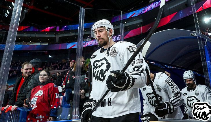 «Ждал, что поступят по-свински». Уход Бурдасова из «Трактора» – скандальный сериал