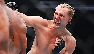 Чтение Сенеки, спарринги с Анкалаевым, пояс UFC. Как это совмещать – узнали у главного тяжа России