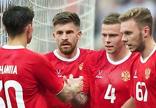Россия не проигрывает 12 матчей. А какие сборные сейчас в горячей серии?