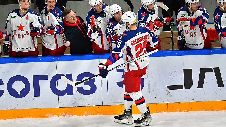 Шайба Михаила Григоренко лучшая по итогам октября