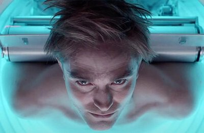 Роберт Паттинсон, Микки-17, Пон Джун-хо