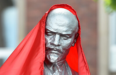 В Гельзенкирхене есть памятник Ленину. Что он там делает?