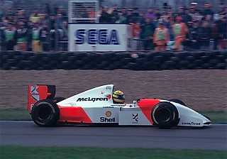 Айртон Сенна гонялся и как андердог: бился за титул «Ф-1» и на уступавшей машине. Ее передали под новый мотор прямо перед сезоном!