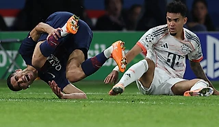 Жуткая травма и слезы Хакими: Диас прыгнул сзади двумя ногами. Зажевал как тисками