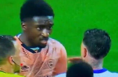 Расистский скандал во Франции: игрок помахал перед носом. Сделал «фу», потому что у соперника плохо пахло изо рта