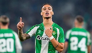 Иосифов забил, Оздоев ассистировал, у Антони – гол «Лиону», «Фиорентина» опять проиграла. Главное в ЛЕ и ЛК