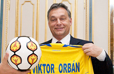 В Football Manager 2006 есть Виктор Орбан. Мы поставили его в основу и не пожалели