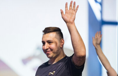 Исмаилджан «XANTARES» Дерткардеш, BIG, Александр «S1mple» Костылев, Никола «NiKo» Ковач, ESL Pro League Season