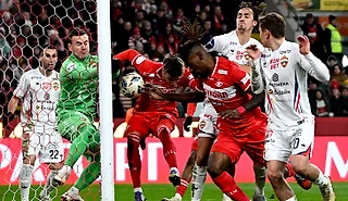 Так «Спартак» забил ЦСКА прямым угловым или нет? У гола сразу 3 автора!