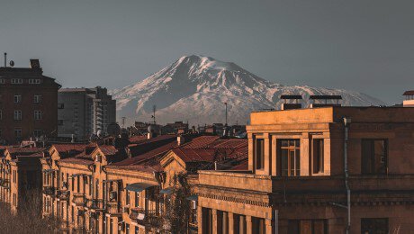Виза в Армению для россиян в 2025 году: правила въезда и актуальные требования