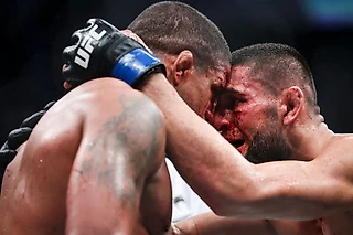 Как победить Хамзата Чимаева – самого агрессивного бойца UFC?