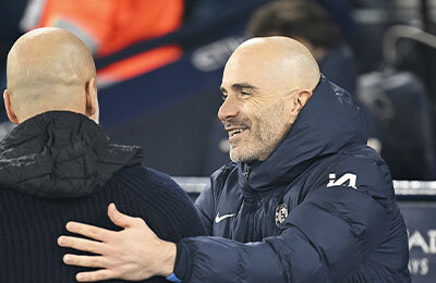 Оливер Гласнер, Манчестер Юнайтед, Пеп Гвардиола, Филипе Луис, Ньюкасл, Челси, Арне Слот, Ставки на спорт, Энцо Мареска, Ливерпуль, Лиэм Росеньор, Манчестер Сити, Ставки на футбол, Кристал Пэлас, Хаби Алонсо, Майкл Кэррик, Эдди Хау, премьер-лига Англия