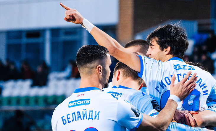 Зимний чемпион Первой лиги всегда выходит в РПЛ. Два лидера – гораздо реже