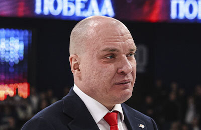 Разин – огонь! Травил анекдоты после победы и смеялся над собой