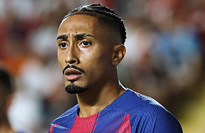 Рафинья сгорел: выложил 17 сторис с достижениями. После того, как не попал в сборную года