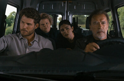 Фубар, Актеры, Сериалы, Кэрри-Энн Мосс, Netflix, Арнольд Шварценеггер, Гэбриел Луна