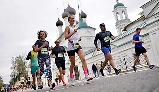 🏃‍♂️🏃‍♀️Ярославский полумарафон: бегут мимо старинных храмов, проходит чемпионат страны