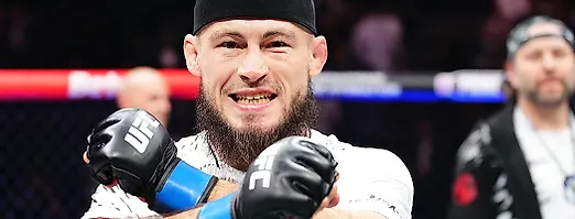 «Могу позволить Ролексы, но у меня Гармин за 100 тысяч». Наш боец UFC не проигрывает 12 лет