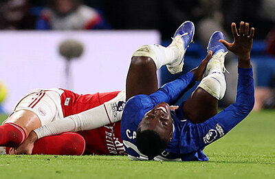 Кайседо зачем-то удалился с «Арсеналом». А ведь его все чаще называют лучшим опорником мира