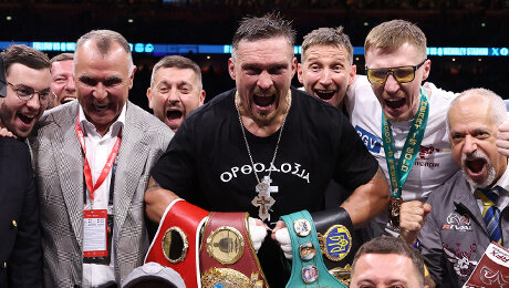 Чемпионский рев Усика – после того, как упал на колени и заплакал