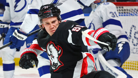 «Баффало» гнался за «Тампой» 13 лет – и обошел в историческом матче