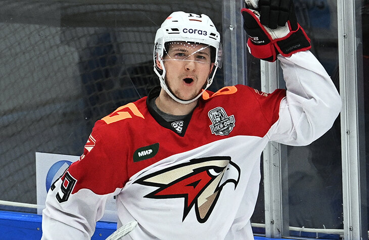 «Авангард» отпускал лидеров и едва набирал состав – теперь громит СКА в Сочи и дает звезде лучший контракт в КХЛ