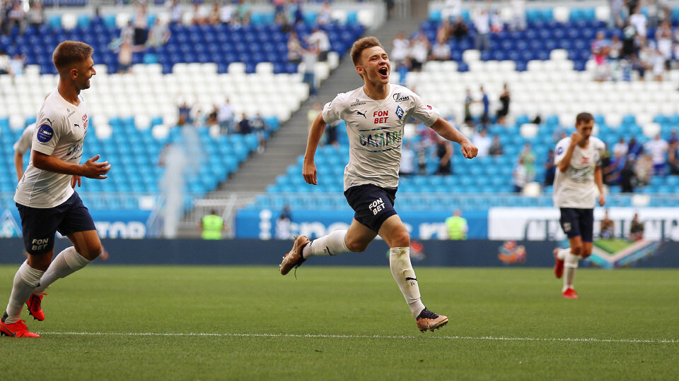 Дубль 18-летнего вингера «Крыльев» – яркий штрих разгрома «Ростова». Салтыков уже забивал «Спартаку» в Кубке