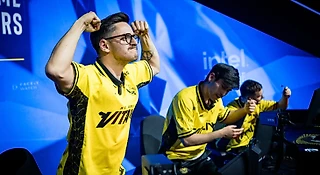 Кто лучше всех в CS справляется с гранатами? Apex – король, Astralis на первом месте (хоть где-то)