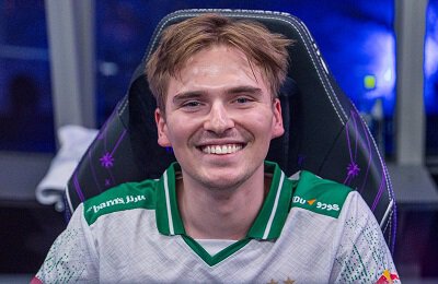 Оливер «Skiter» Лепко, Falcons, Александр «Nix» Левин, The International