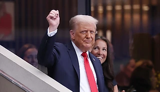 Трамп подвинул финал, Сафин провел жеребьевку, Карри кайфовал. Звезды на US Open