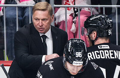 Корешков – главный тренер «Трактора». Что о нем надо знать?