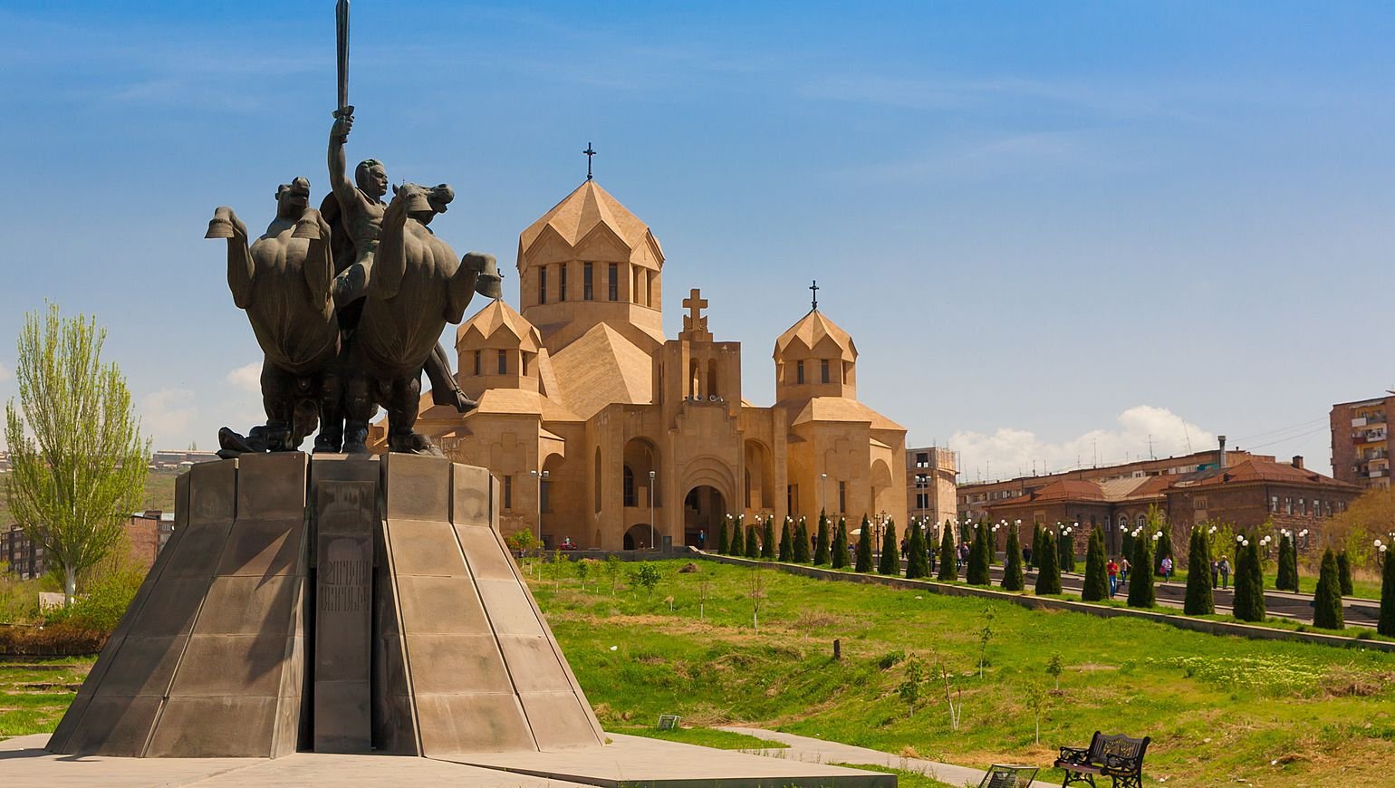 Пересадка в Ереване: какие нужны документы, где отдохнуть, поесть и куда сходить