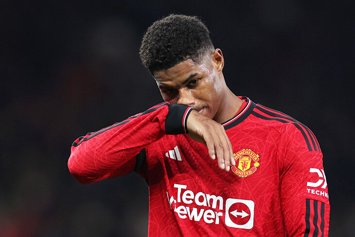 Разрыв между «Сити» и «МЮ» перед дерби – 6 позиций. За 10 лет так далеко друг от друга были всего раз