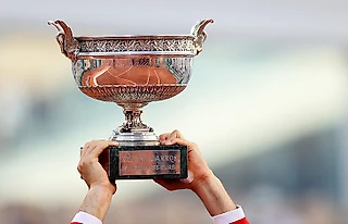 Алькарас или Зверев заберут Кубок Мушкетеров. А почему «Ролан Гаррос» так назвал трофей?