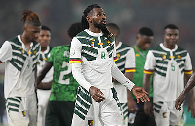 Камерун вылетел от Нигерии, разгром после удаления вратаря на 17-й минуте. Главное с Кубка Африки