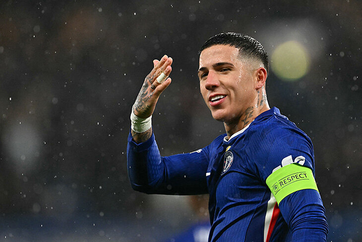 Маурисио Почеттино, Грэм Поттер, Кубок Англии, Фрэнк Лэмпард, Энцо Мареска, Кубок английской лиги, Энцо Фернандес, Сборная Аргентины по футболу, Лига чемпионов УЕФА, премьер-лига Англия, Лиэм Росеньор, Бенфика, чемпионат мира среди клубов, Челси