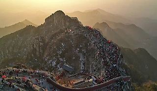 ⛰️ Гора Тайшань – символ соперника Слуцкого. Давайте любоваться