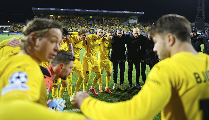 Ульрик Салтнес, Кьетиль Кнутсен, Буде-Глимт, высшая лига Норвегия, Патрик Берг, Лига чемпионов УЕФА