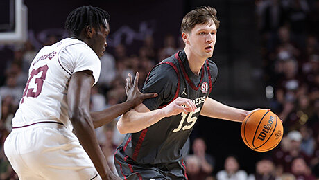 Лучший молодой Лиги ВТБ сбежал в Америку – от суда и военкомата