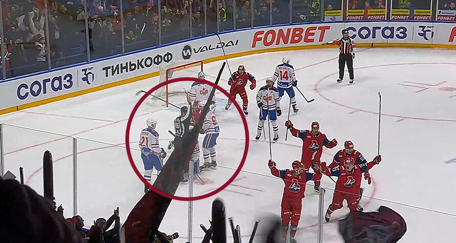 «Это должно быть на откуп хоккею, а не порнобизнесу». Скандал из-за отмены гола в ворота СКА на последней секунде