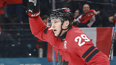 Маккиннон на 60-й вывел Канаду в финал! 9 лет назад его карьеру спас спортивный психолог