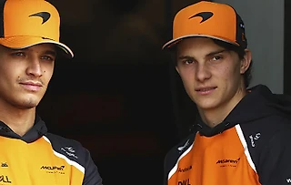 Это не Ферстаппен чуть не выиграл титул «Ф-1», а «Макларен» разваливался