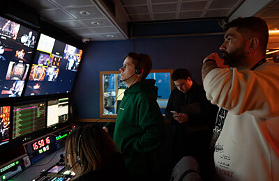 «Выездной комкаст эффективен всегда, иначе его бы не делали». Интервью Антона Олейника