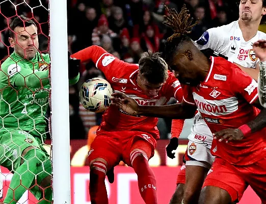 «Спартак» забил ЦСКА прямым угловым или нет? У победного гола сразу 3 автора!