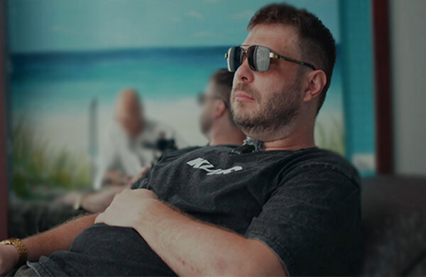 Юрий Хованский, Макс «+100500» Голополосов, YouTube, Илья «MZLFF» Коряков, Дмитрий Ларин, Илья «Maddyson» Давыдов