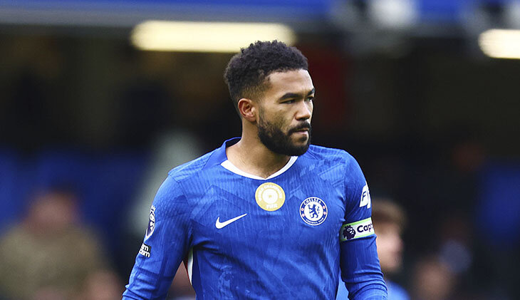 Джеймс наконец вернулся? Проходит 2025-й без травм